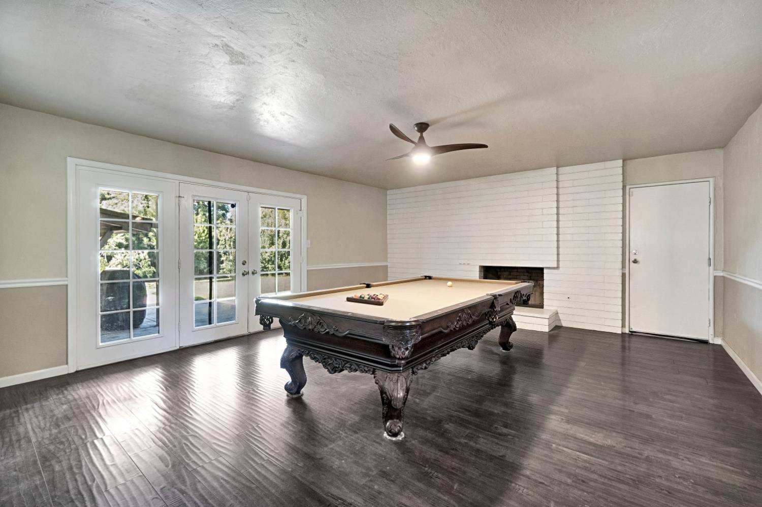 918 E Hampton Way, Fresno, CA 93704