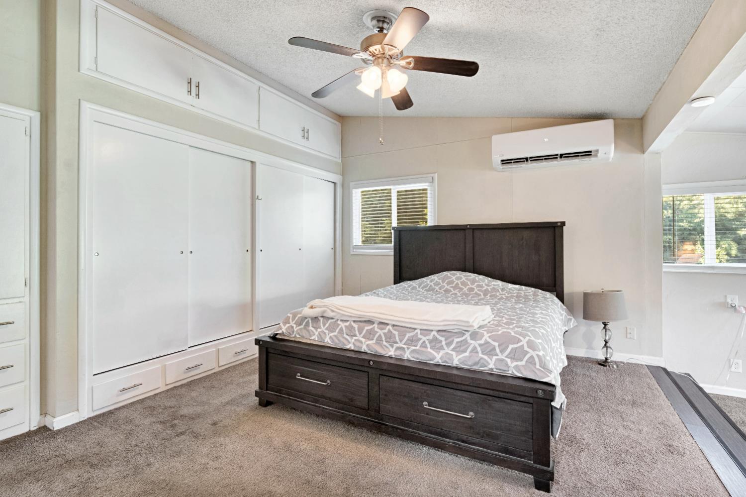 918 E Hampton Way, Fresno, CA 93704