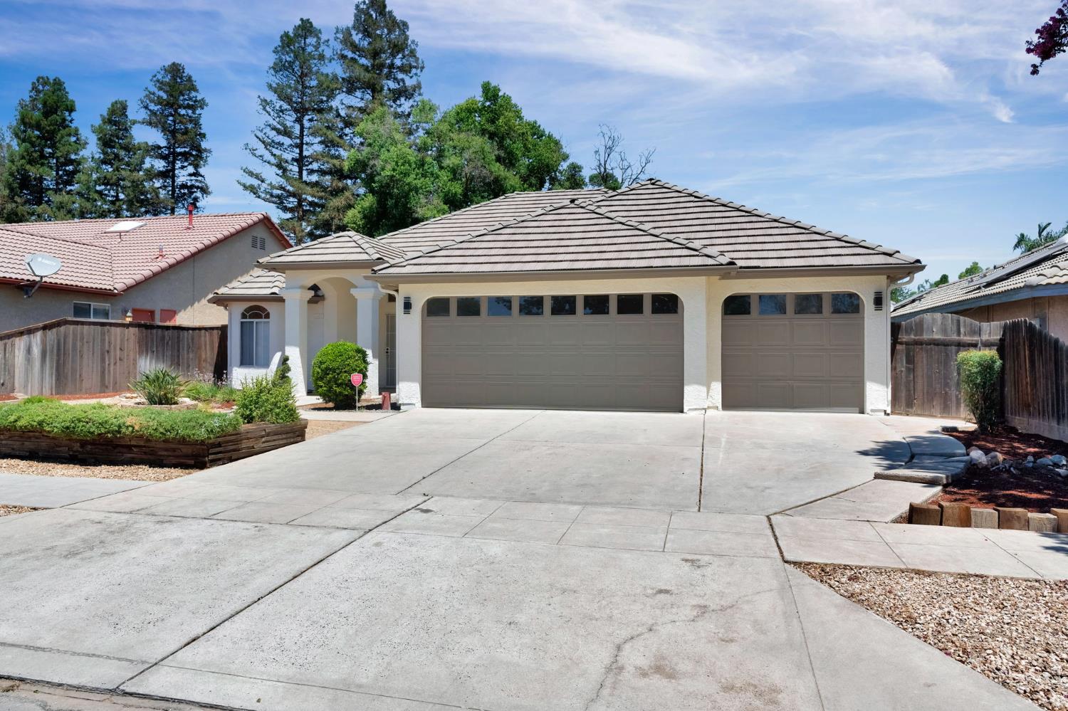 3550 W Escalon Ave, Fresno, CA 93711