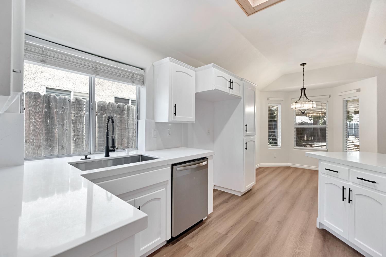 3550 W Escalon Ave, Fresno, CA 93711