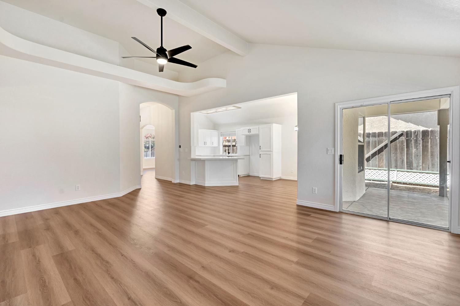 3550 W Escalon Ave, Fresno, CA 93711
