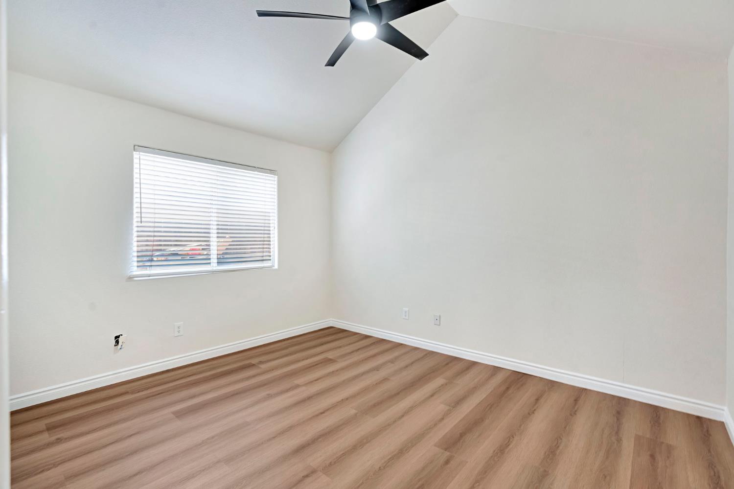 3550 W Escalon Ave, Fresno, CA 93711