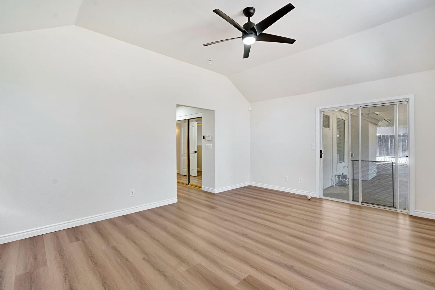 3550 W Escalon Ave, Fresno, CA 93711