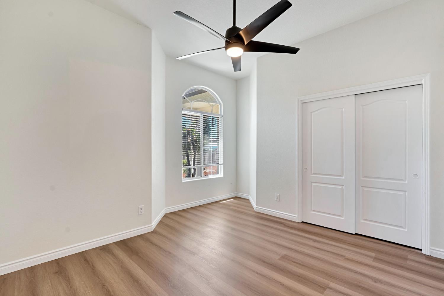 3550 W Escalon Ave, Fresno, CA 93711