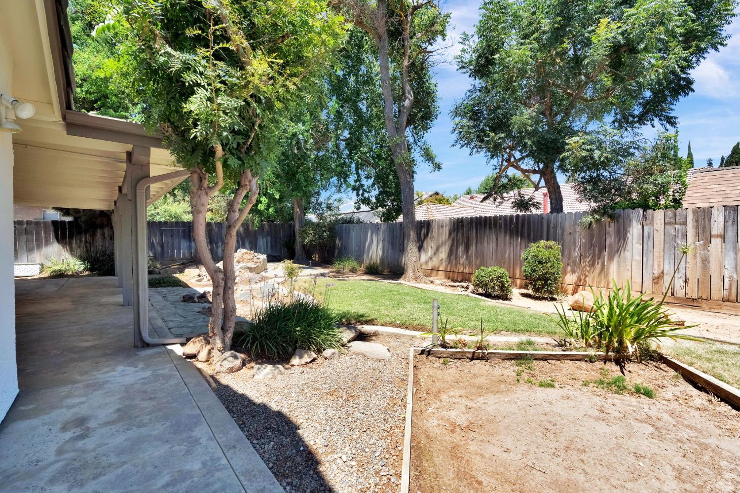 3550 W Escalon Ave, Fresno, CA 93711