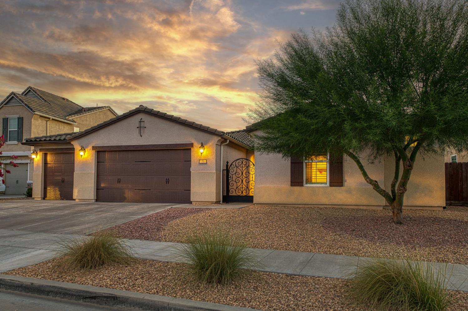 1266 N Redington Ave, Clovis, CA 93619