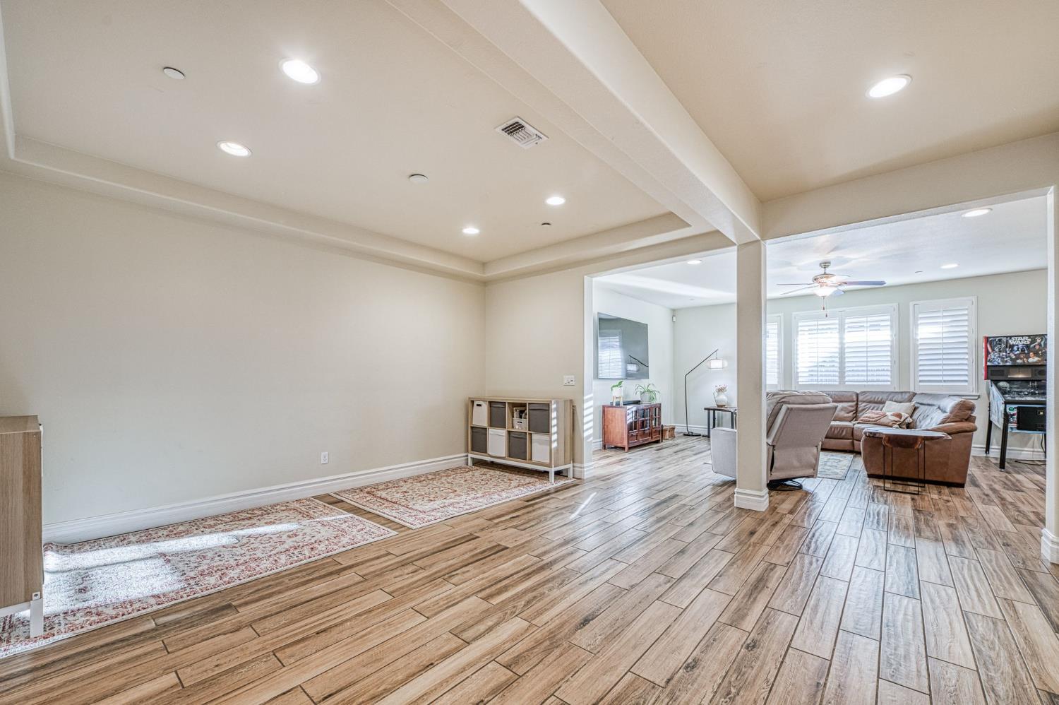 1266 N Redington Ave, Clovis, CA 93619