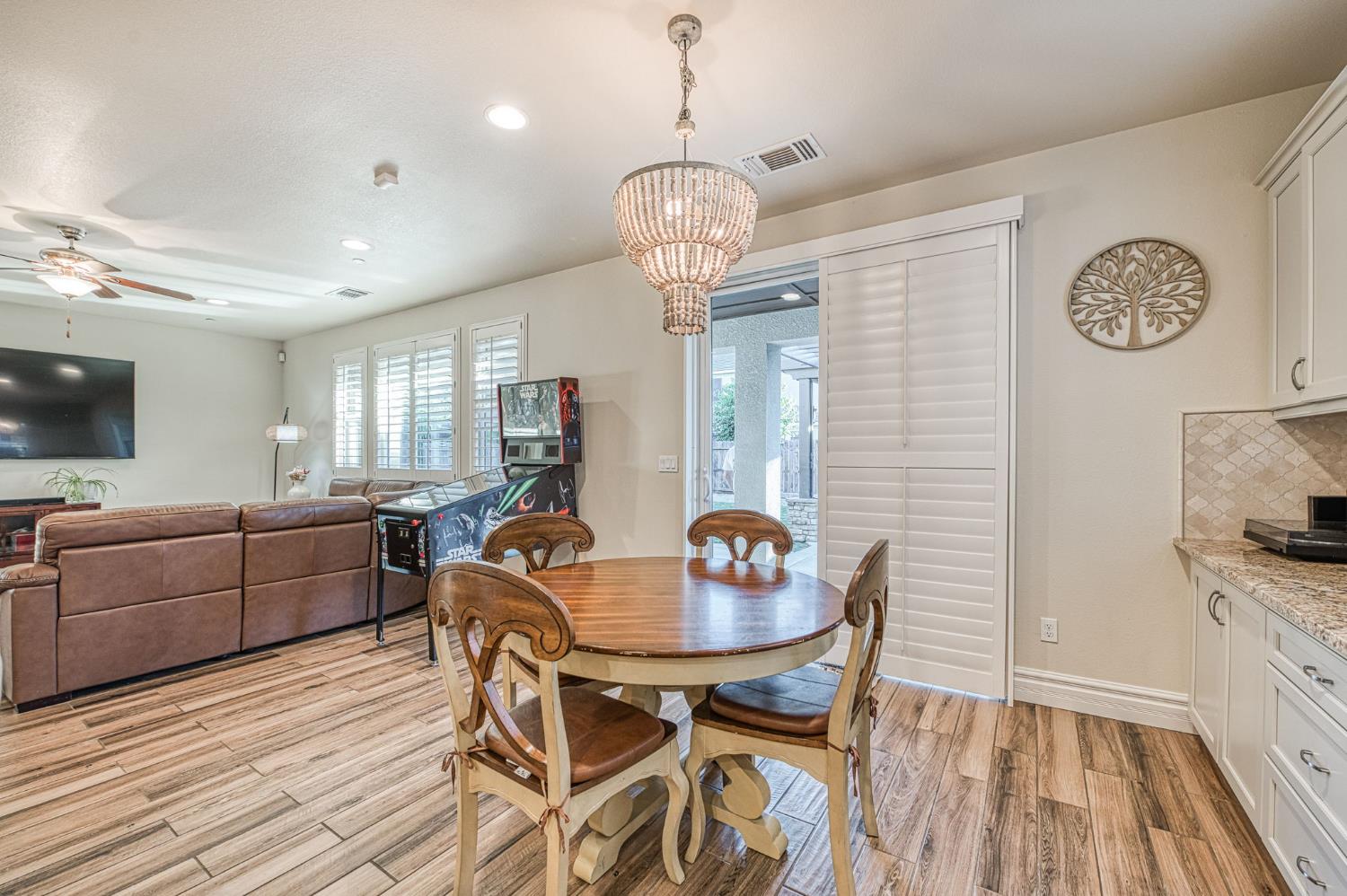 1266 N Redington Ave, Clovis, CA 93619