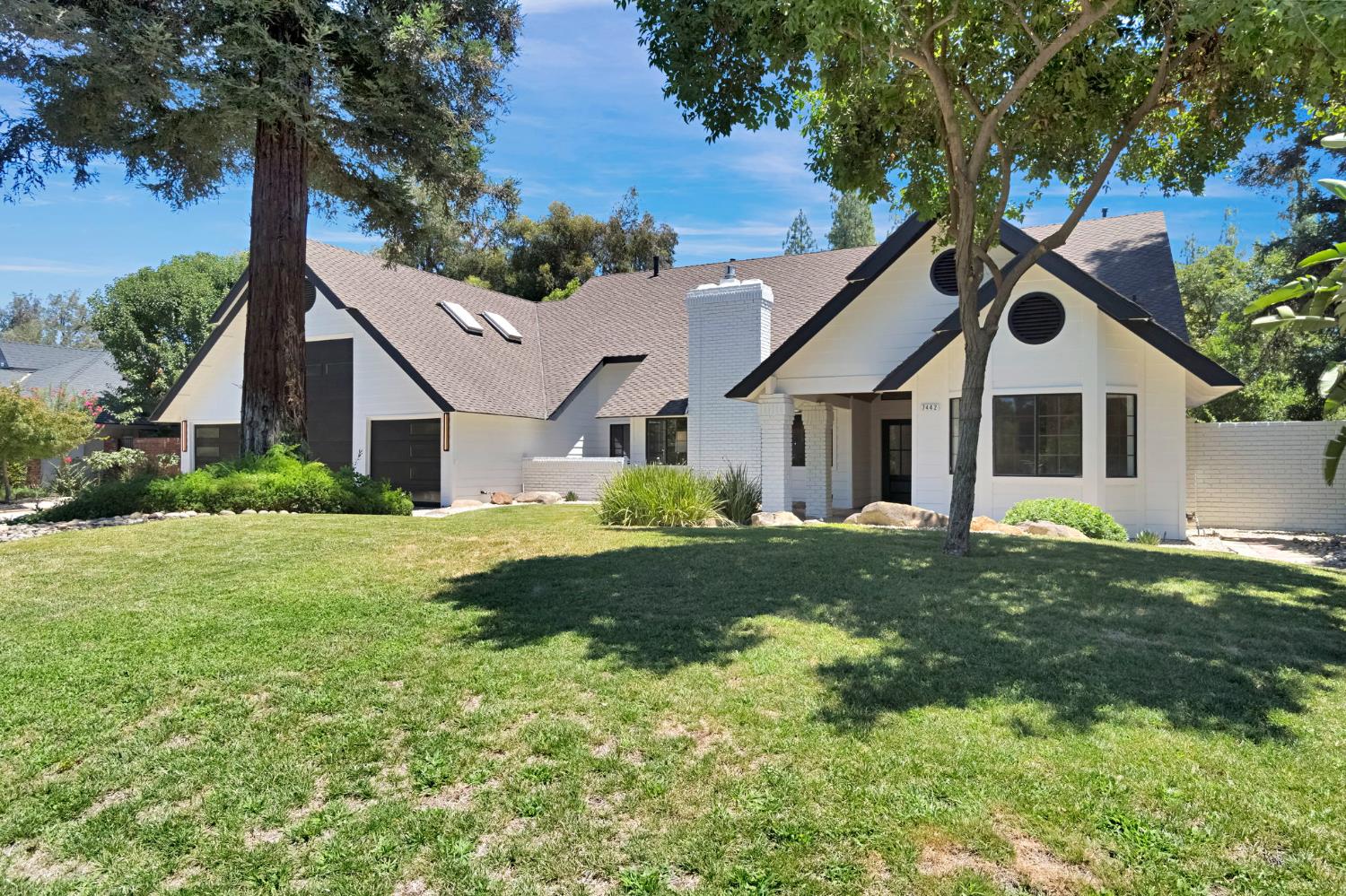 7442 N Tahan Ave, Fresno, CA 93711