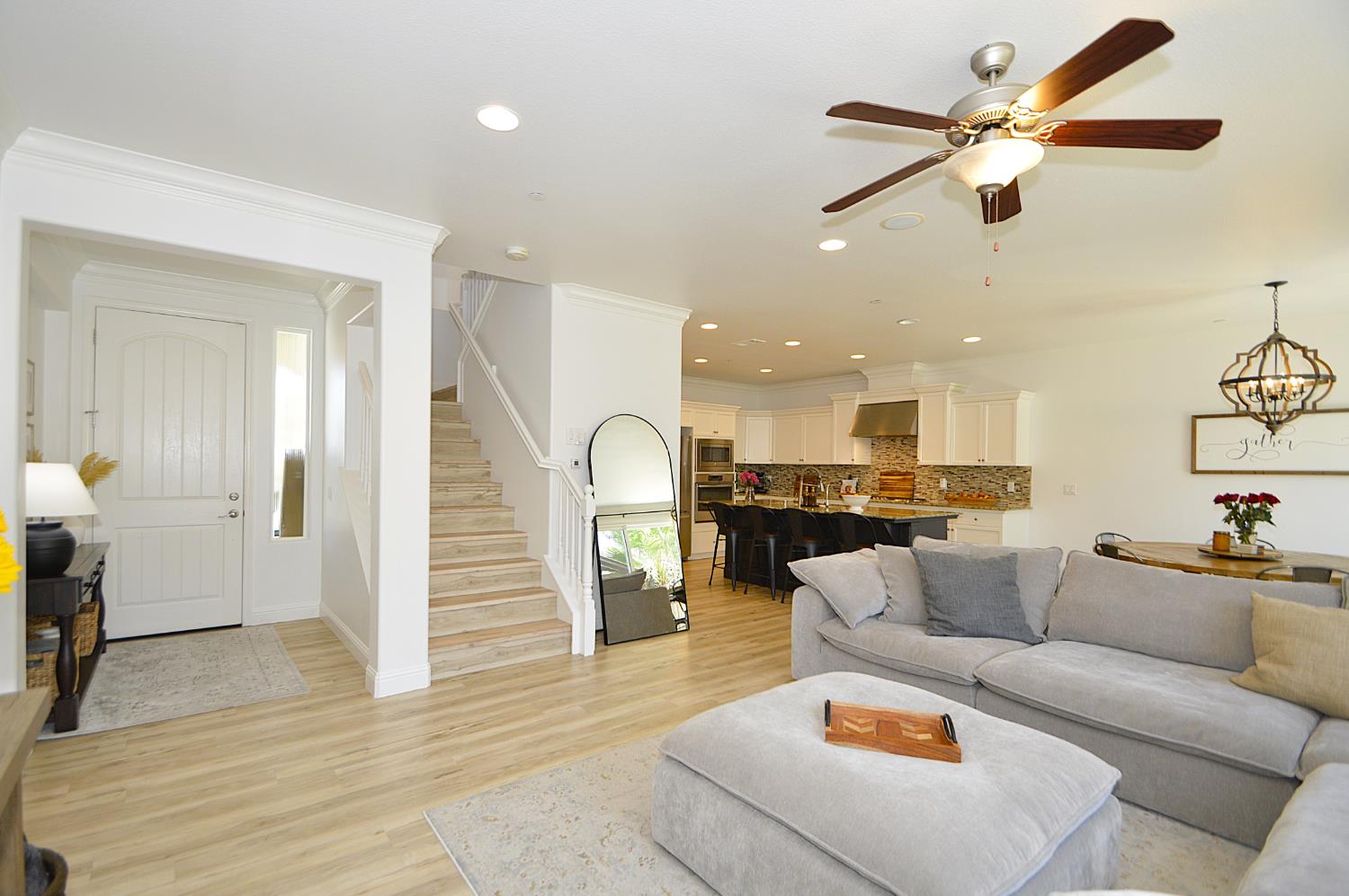 4287 Salem Ln, Clovis, CA 93619