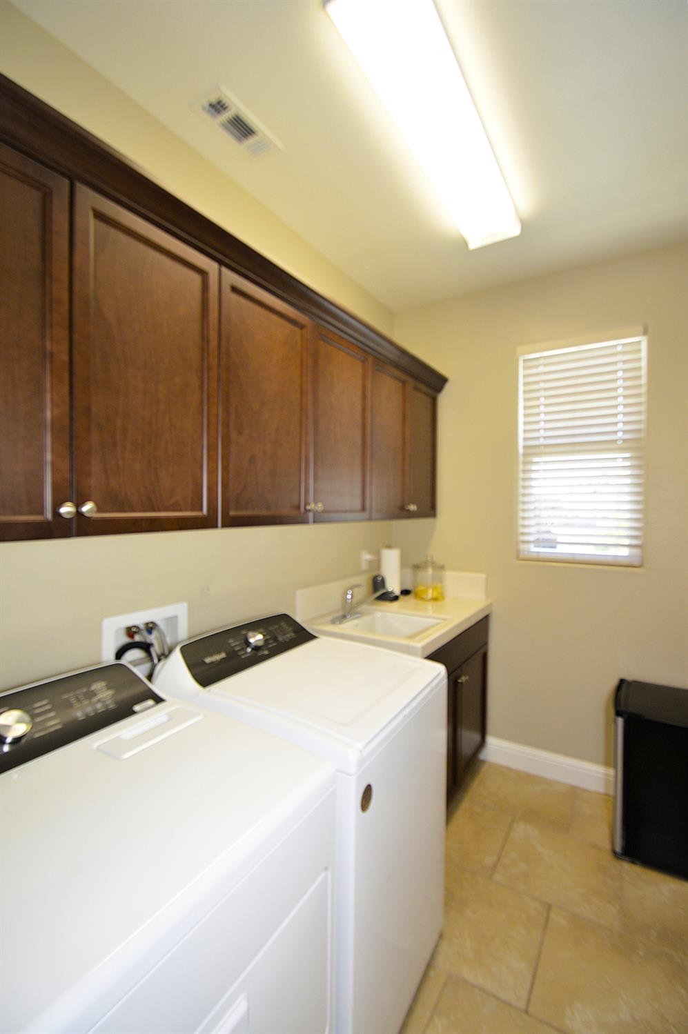 4287 Salem Ln, Clovis, CA 93619