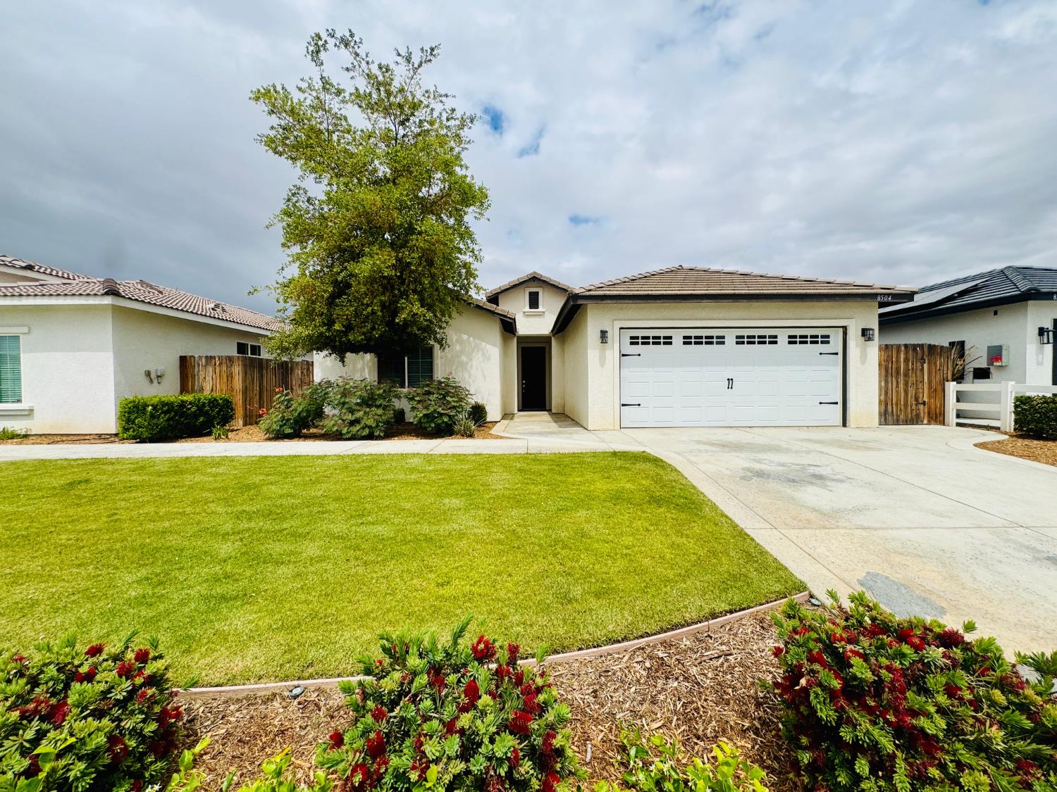 8504 Kowa St, Bakersfield, CA 93314