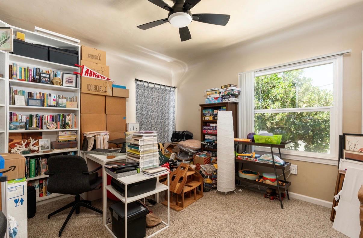 432 E Cambridge Ave, Fresno, CA 93704