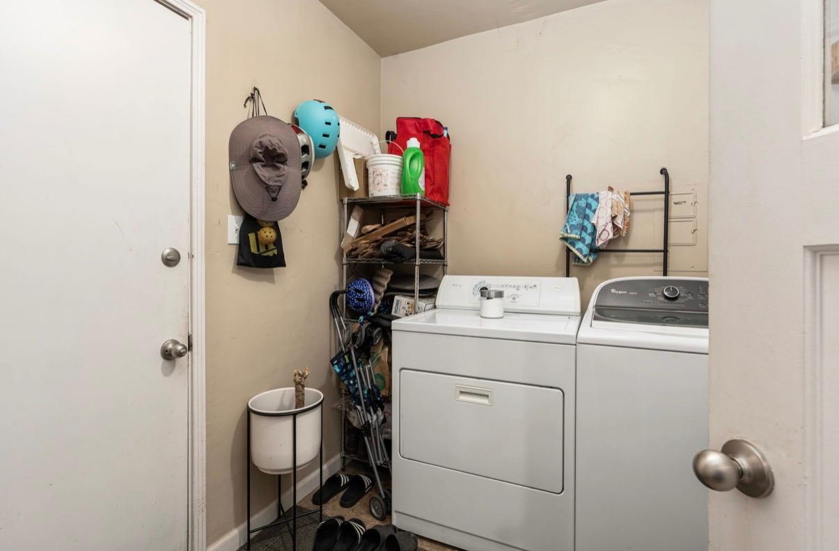 432 E Cambridge Ave, Fresno, CA 93704