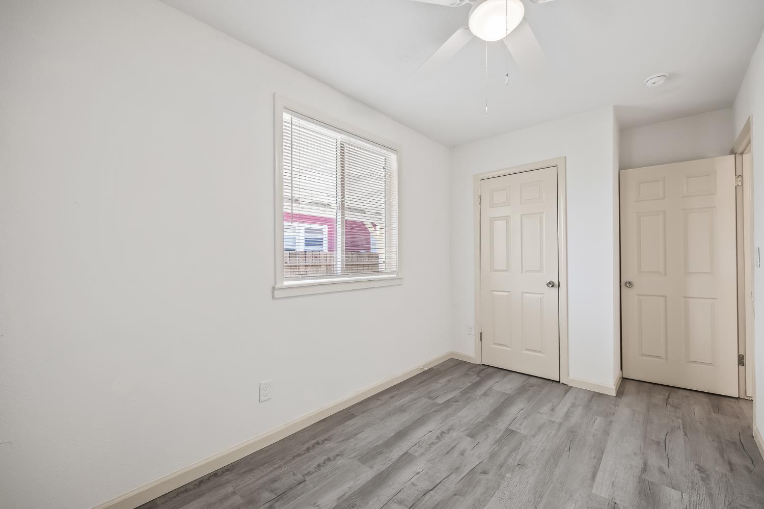 2221 E Lewis Ave, Fresno, CA 93701