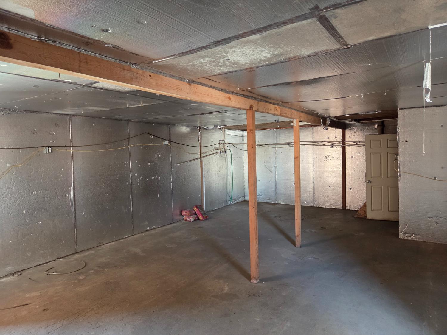 143 Fulton St, Fresno, CA 93721