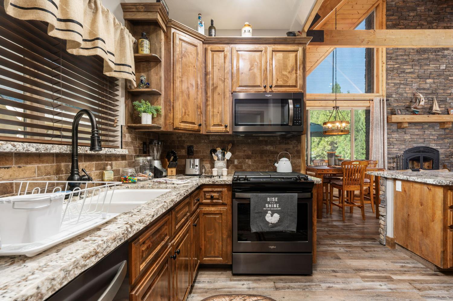 41310 Cedar Ridge Ln, Shaver Lake, CA 93664