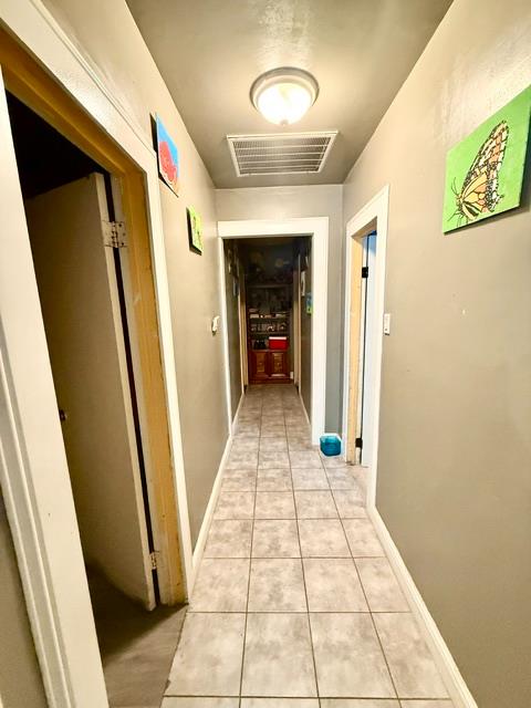 2103 Floral Ave, Selma, CA 93662
