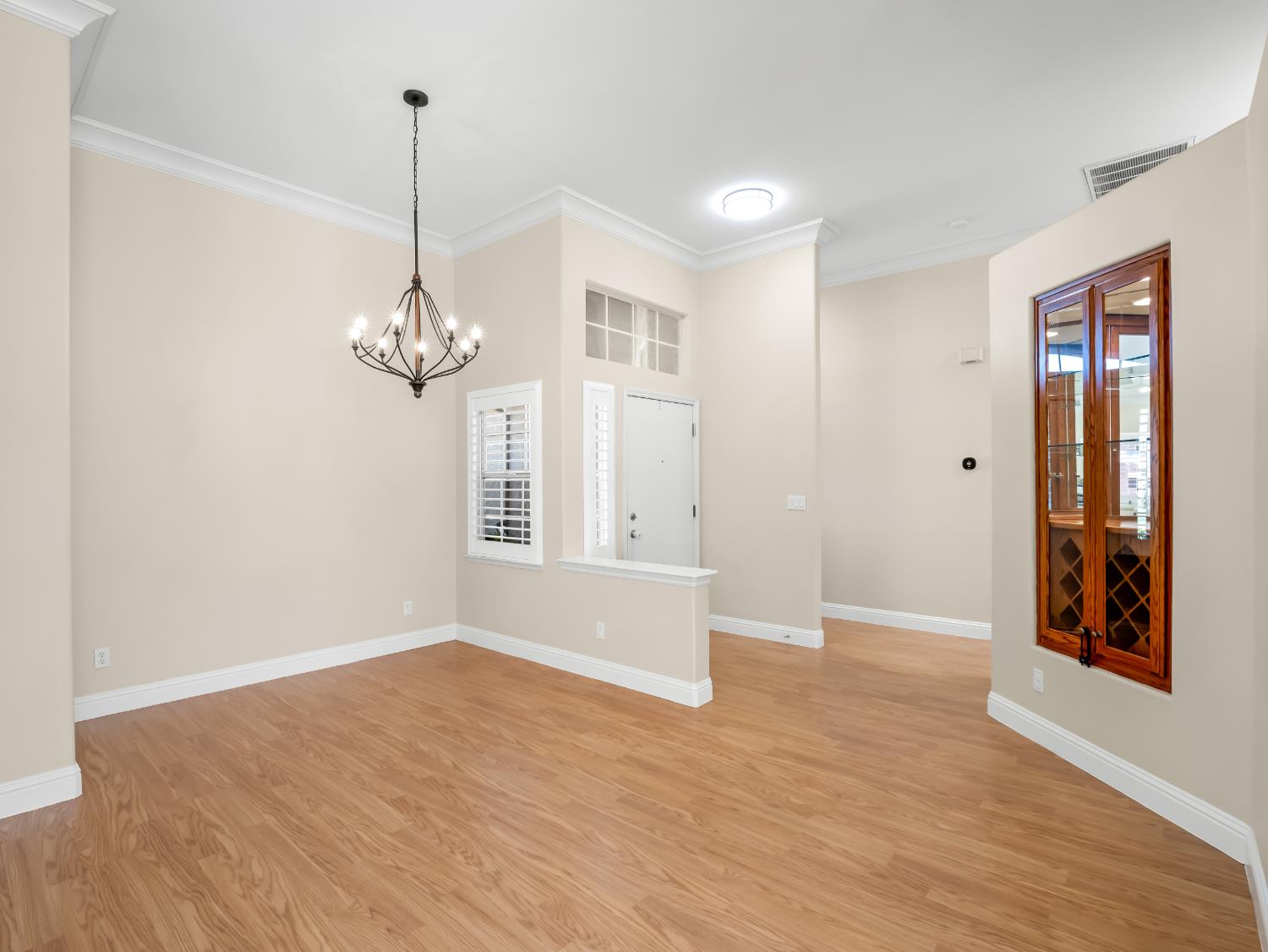 8051 N Paula Ave, Fresno, CA 93720