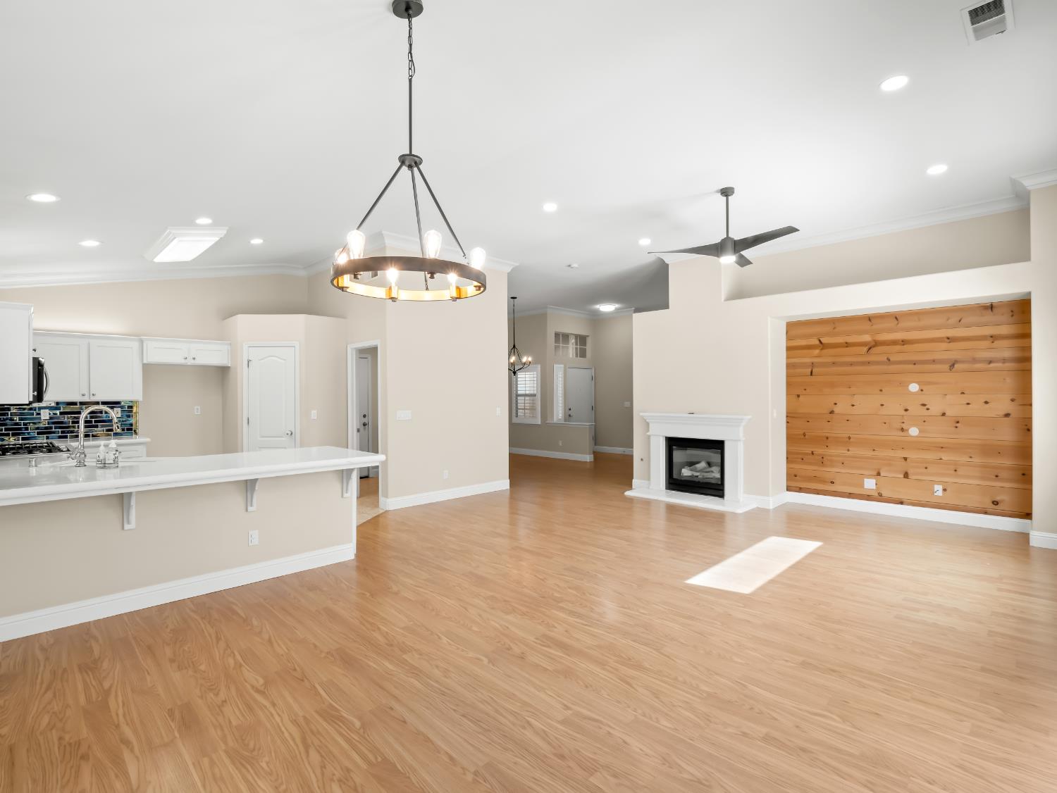 8051 N Paula Ave, Fresno, CA 93720