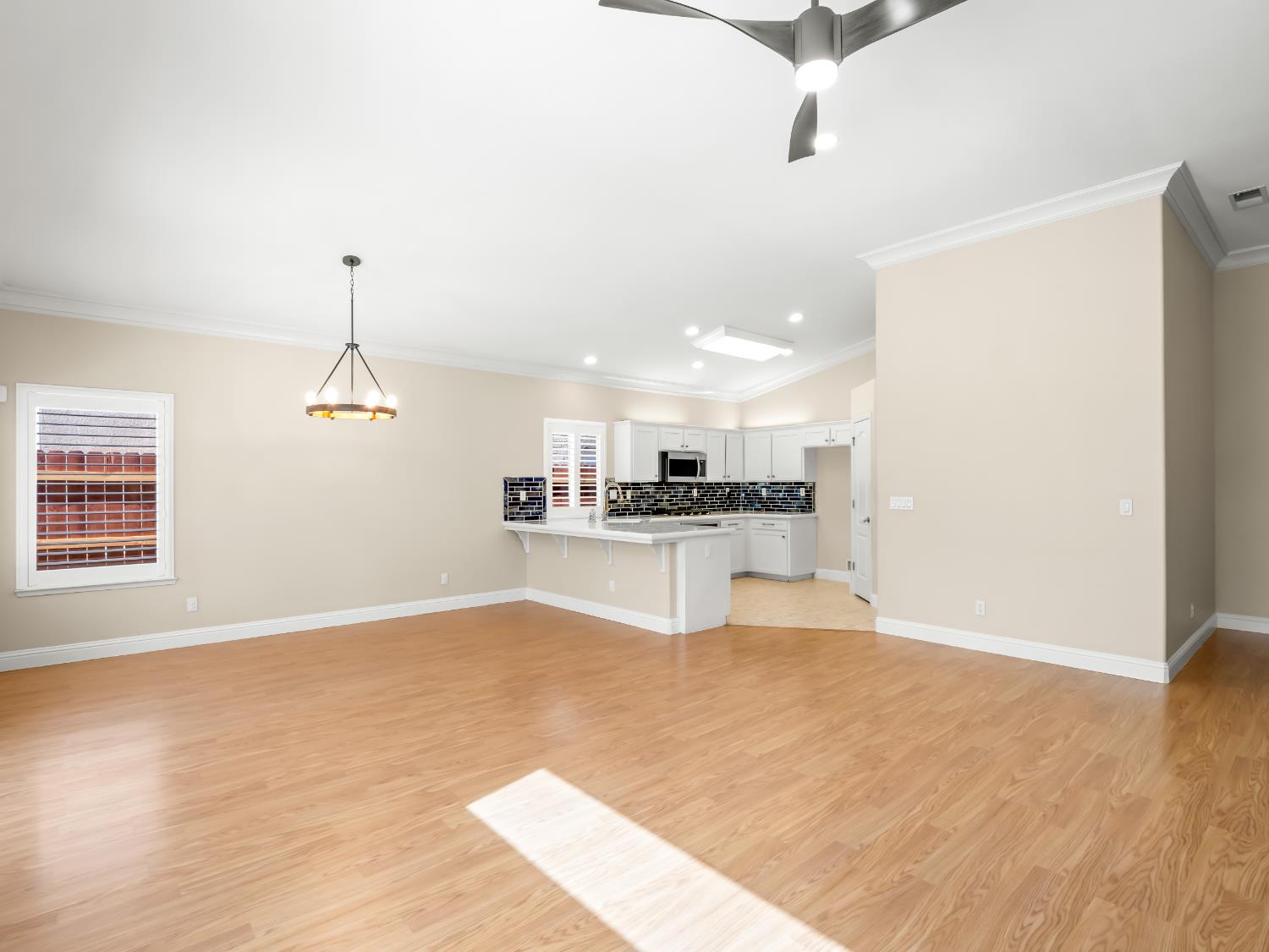 8051 N Paula Ave, Fresno, CA 93720