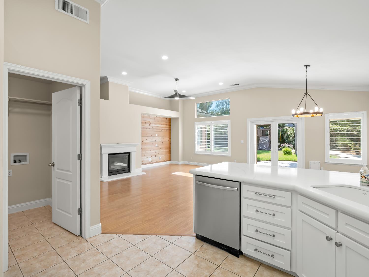 8051 N Paula Ave, Fresno, CA 93720