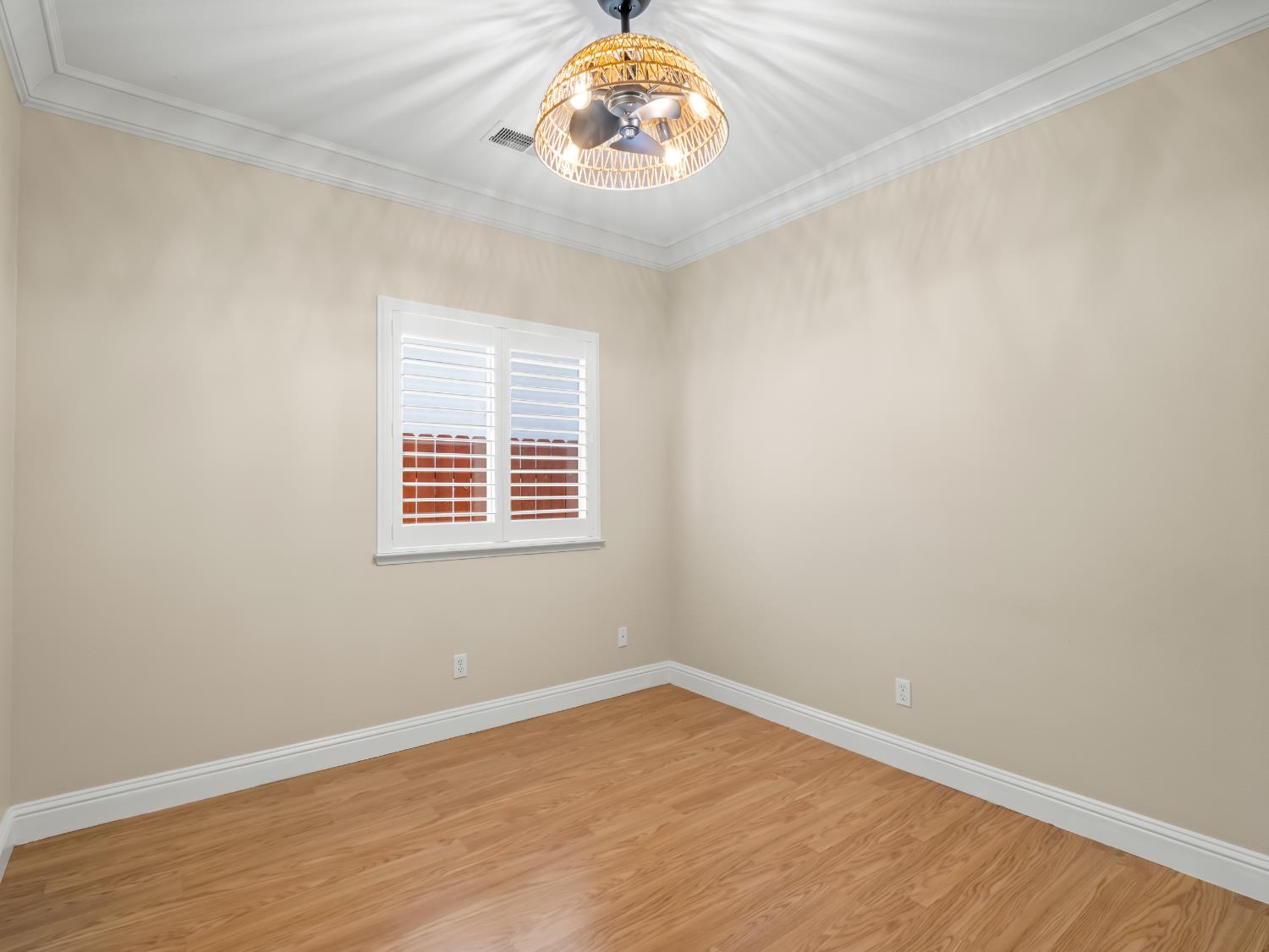 8051 N Paula Ave, Fresno, CA 93720