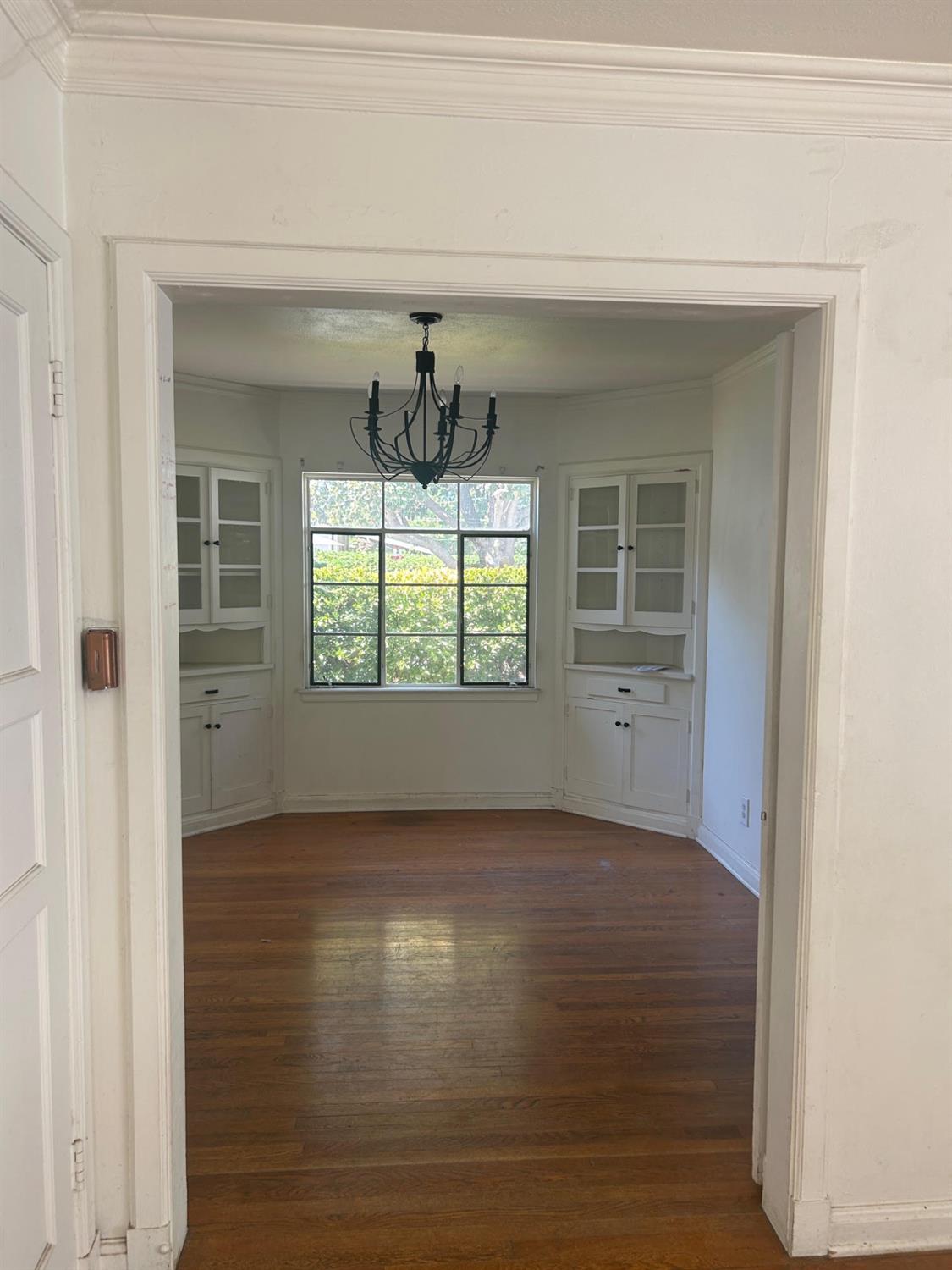 1024 N Broadway, Fresno, CA 93728