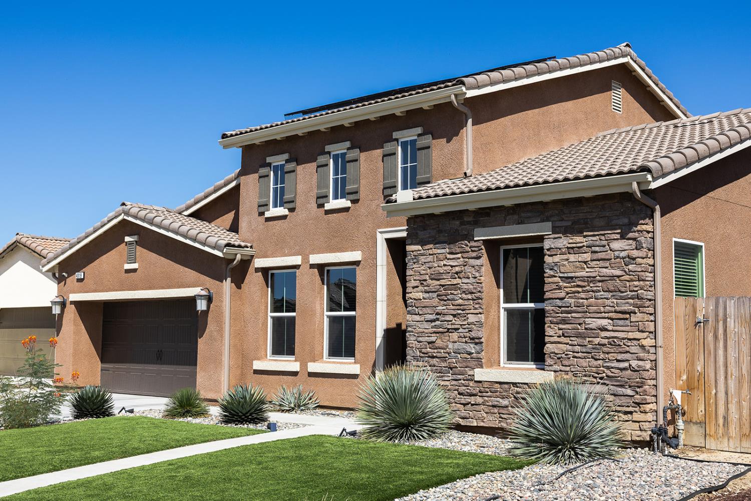 4019 Portals Ave, Clovis, CA 93619
