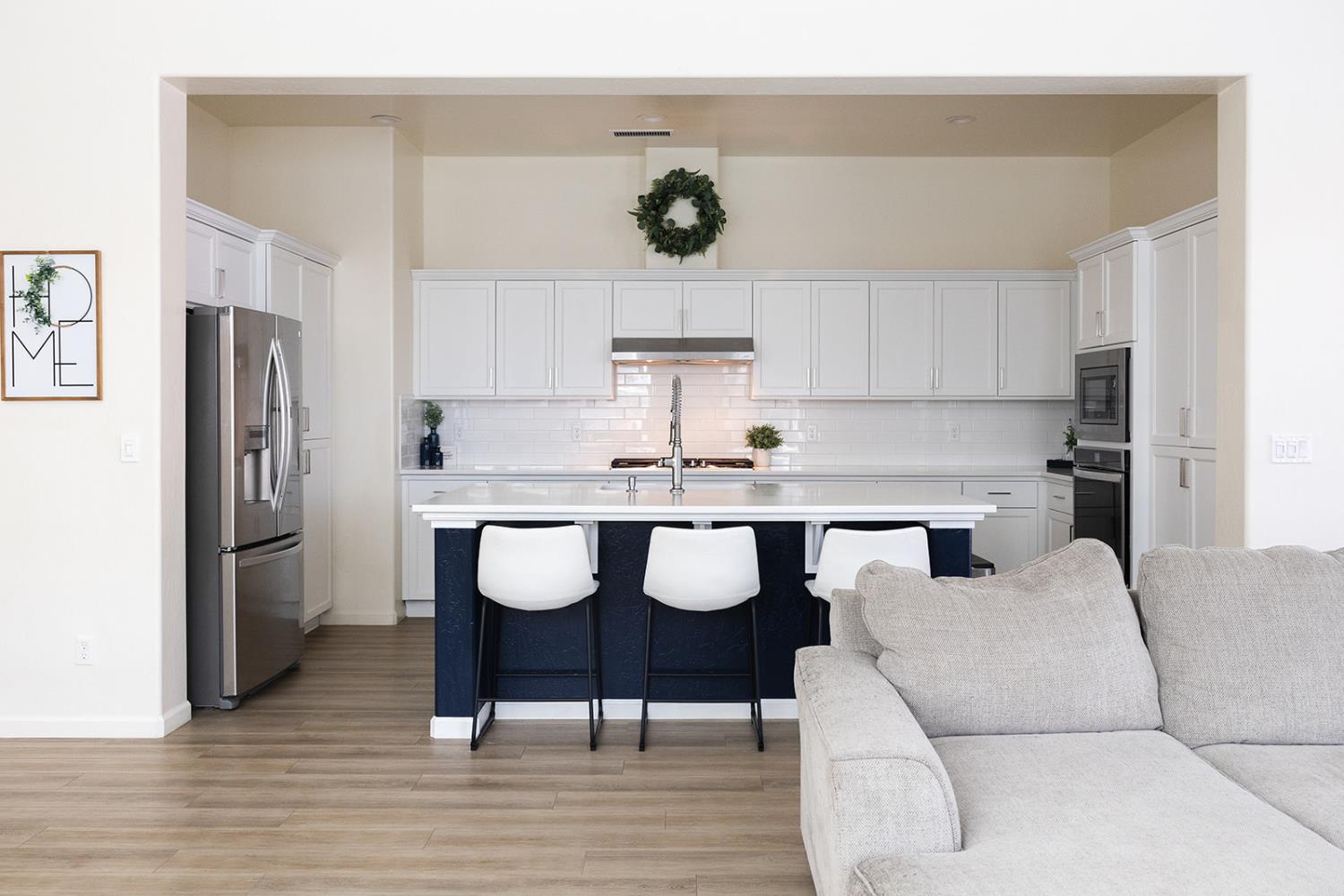 4019 Portals Ave, Clovis, CA 93619
