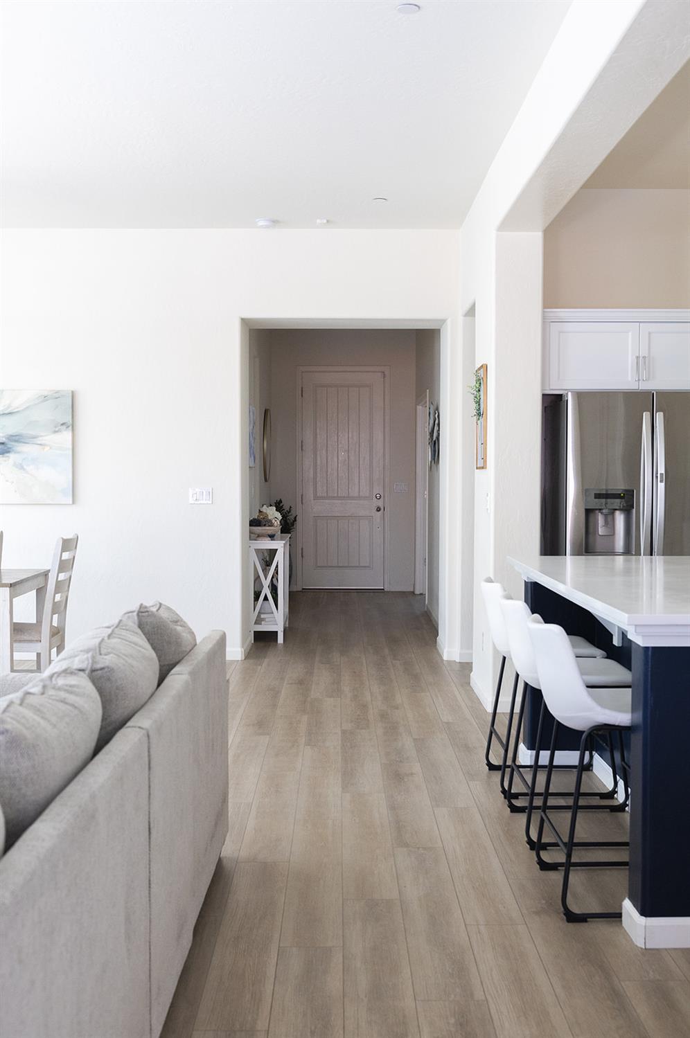 4019 Portals Ave, Clovis, CA 93619