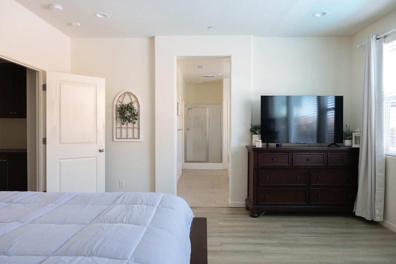 4019 Portals Ave, Clovis, CA 93619