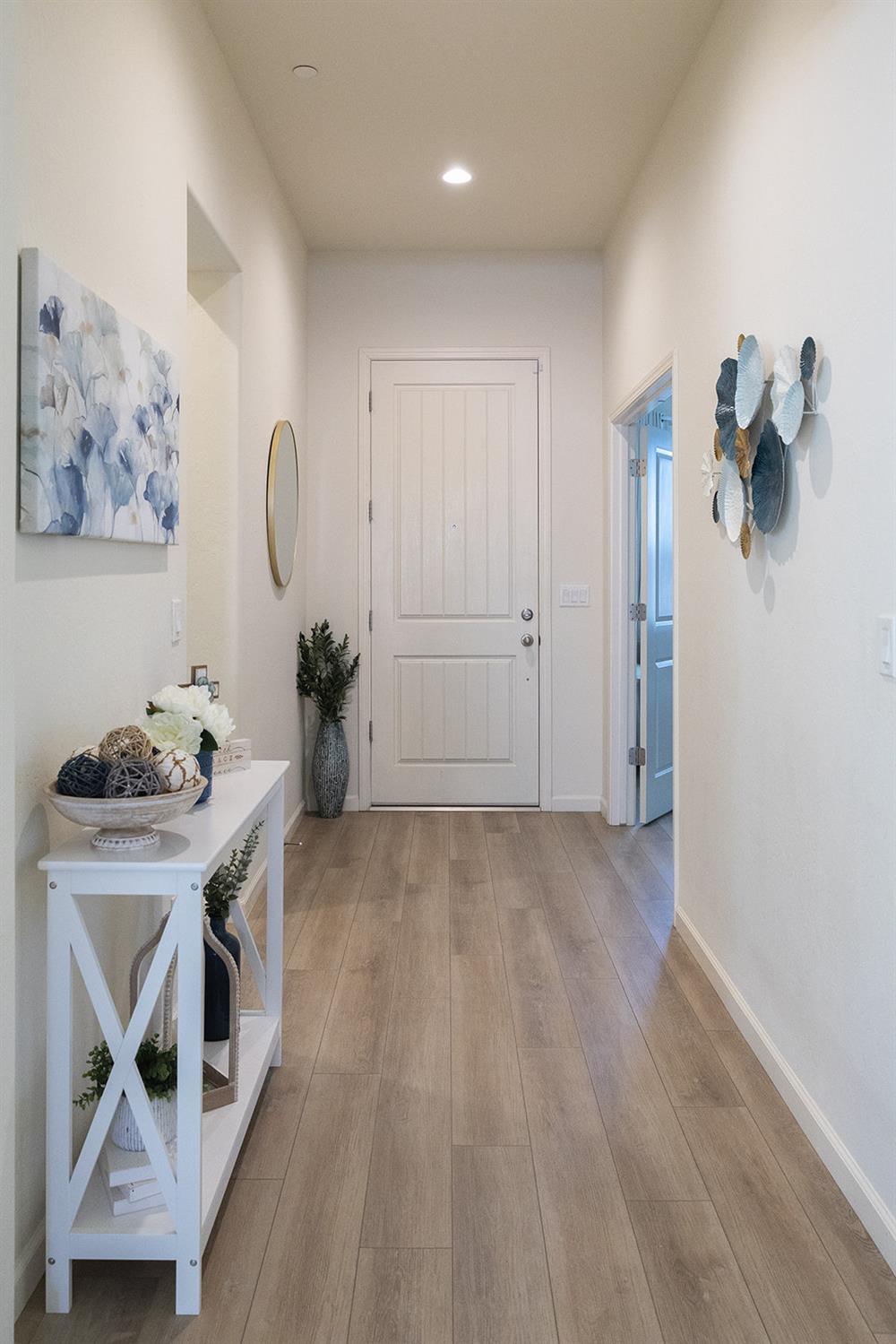 4019 Portals Ave, Clovis, CA 93619