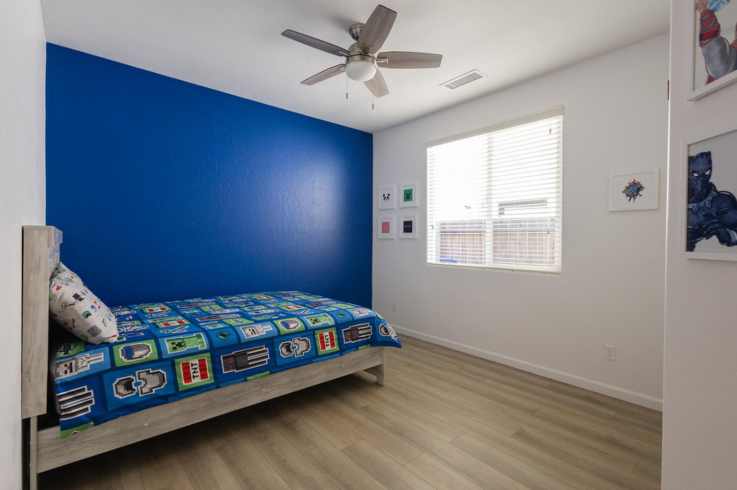 4019 Portals Ave, Clovis, CA 93619