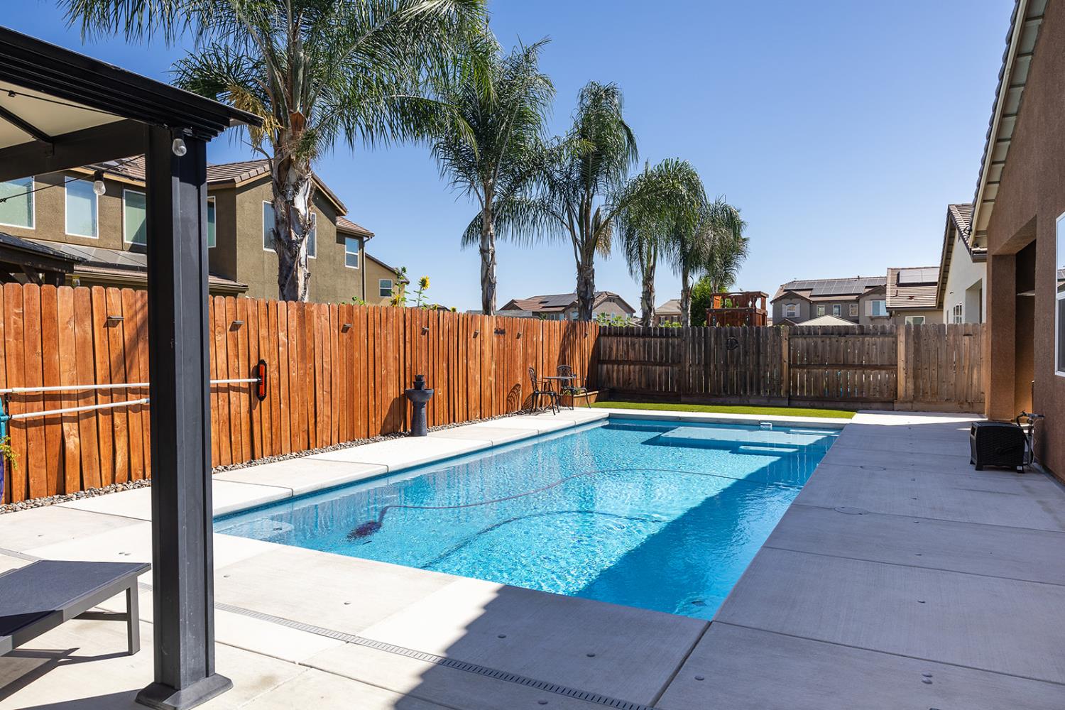 4019 Portals Ave, Clovis, CA 93619