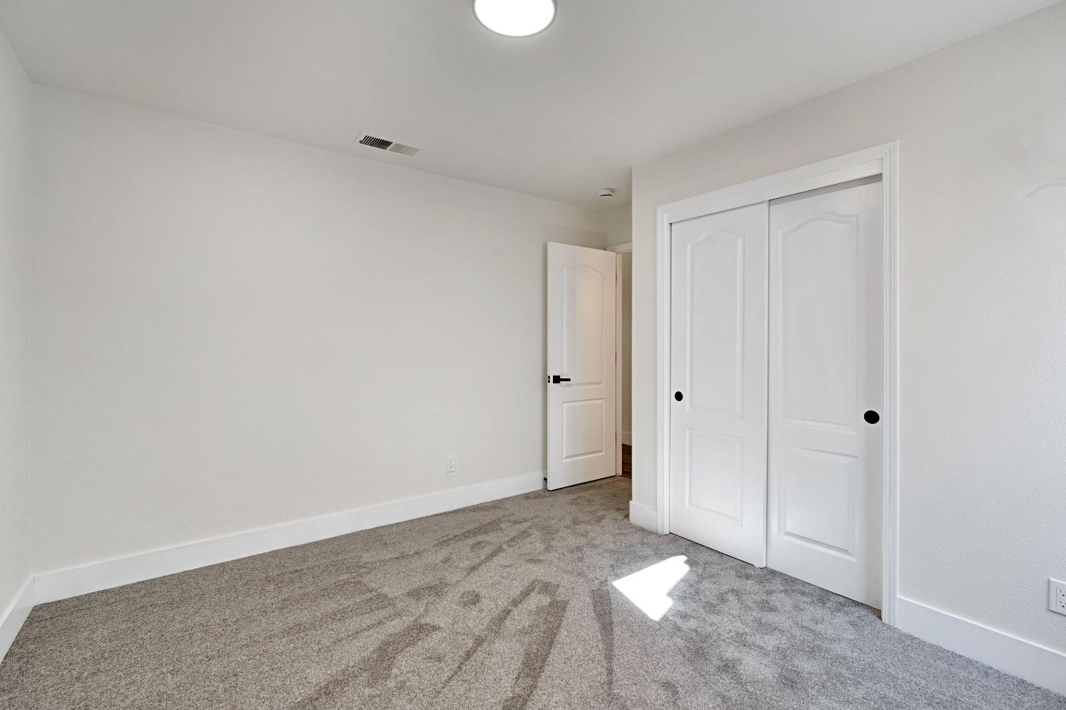 5301 W Troy Ave, Fresno, CA 93722