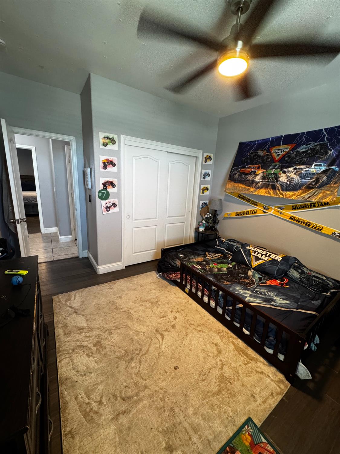 2449 S Lind Ave, Fresno, CA 93725