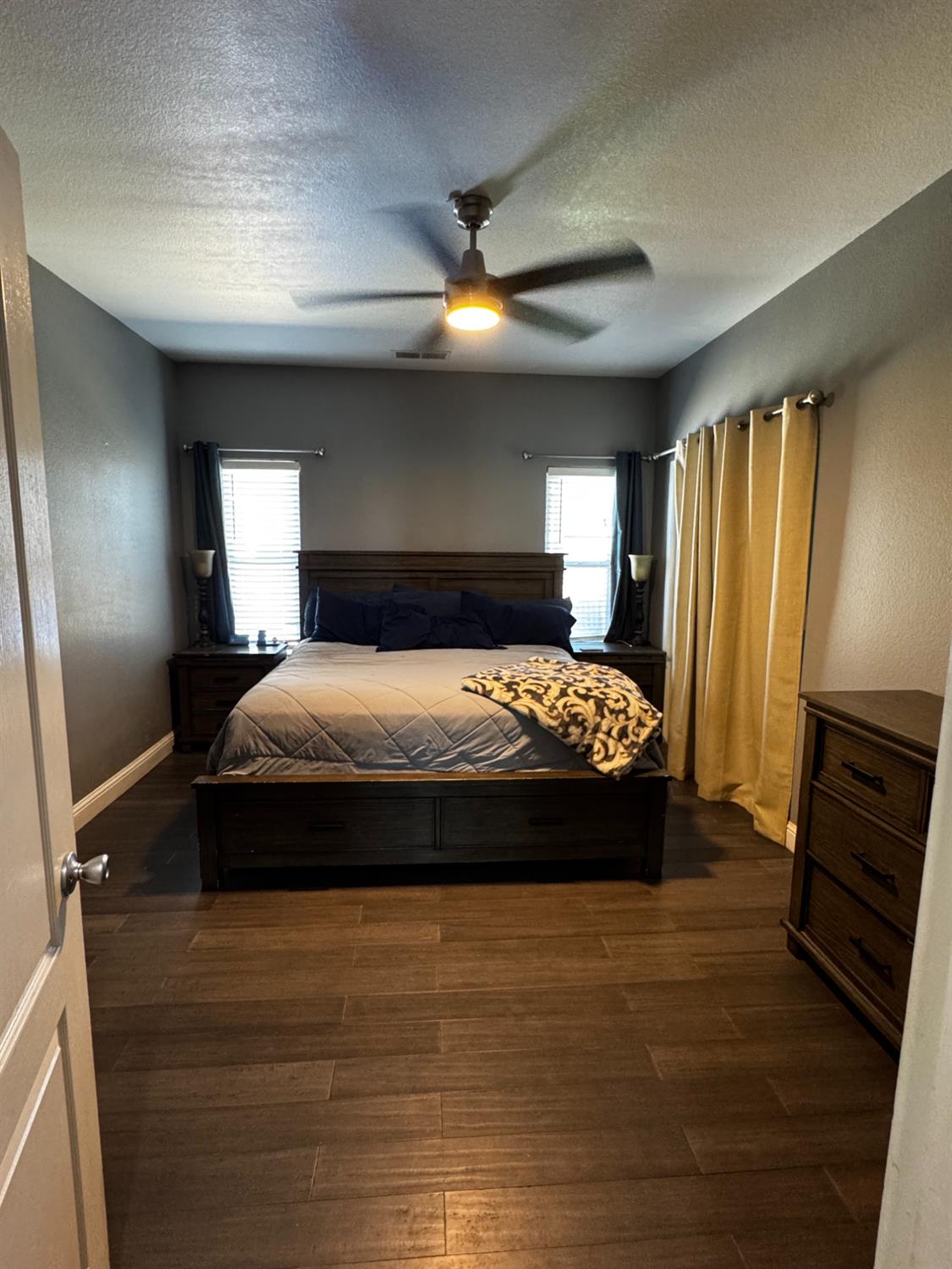 2449 S Lind Ave, Fresno, CA 93725