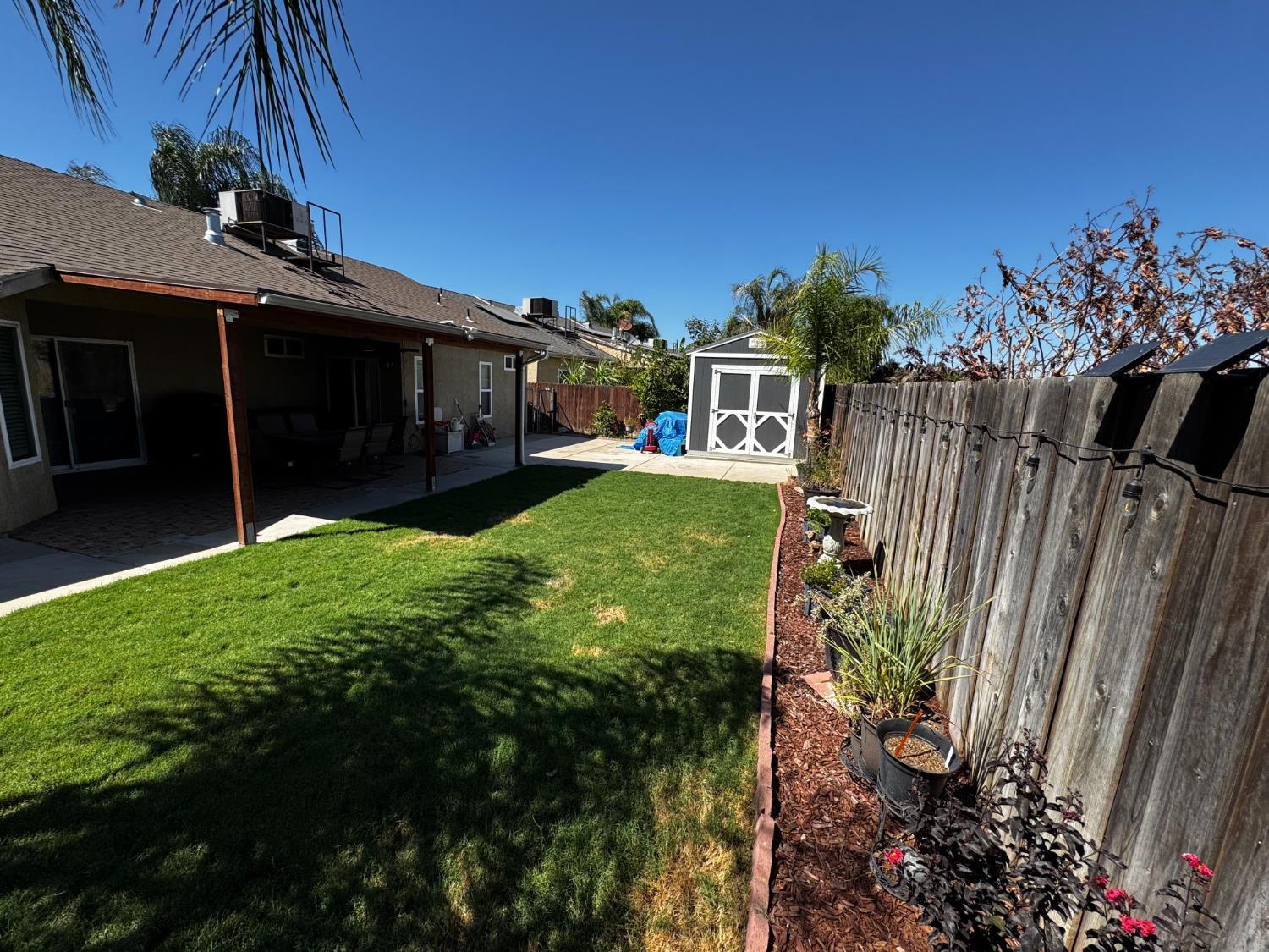 2449 S Lind Ave, Fresno, CA 93725