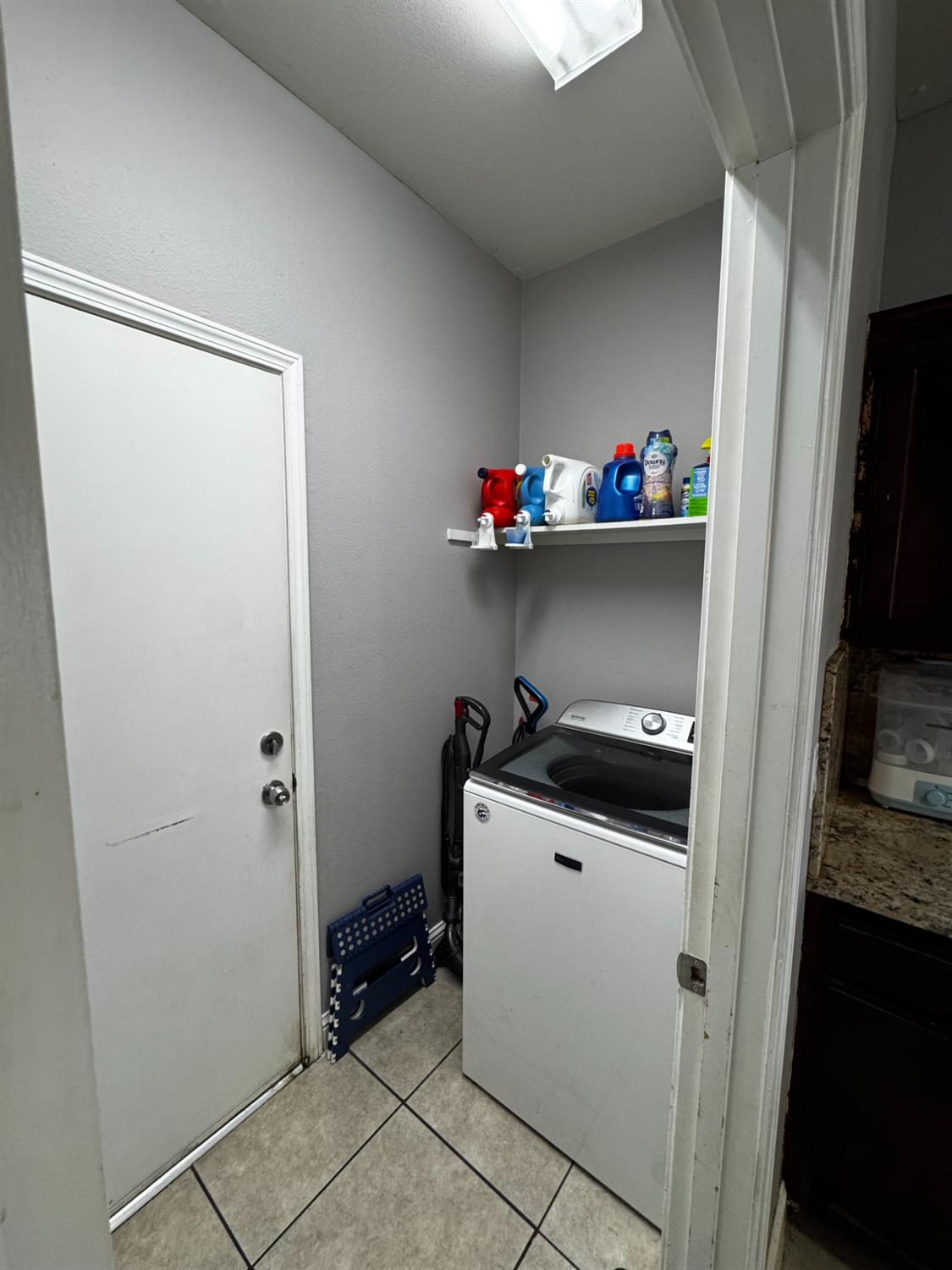 2449 S Lind Ave, Fresno, CA 93725