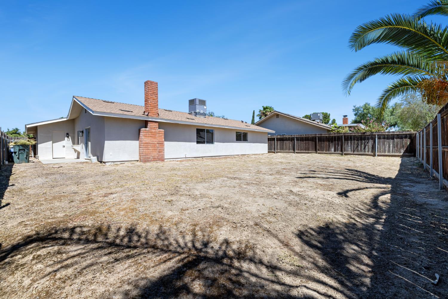2117 Beechwood Ct, Hanford, CA 93230