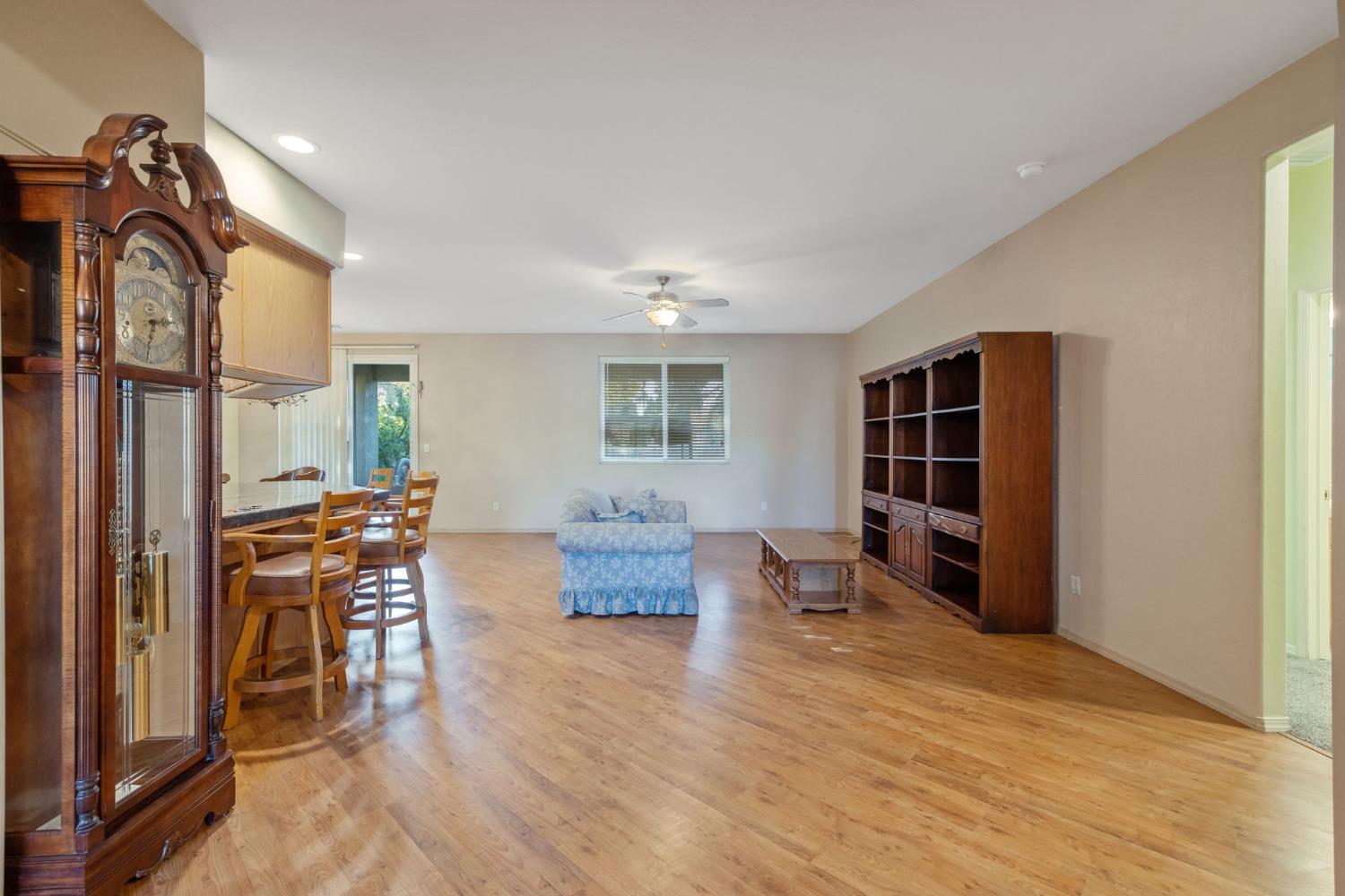 1387 S Karen Ave, Fresno, CA 93727