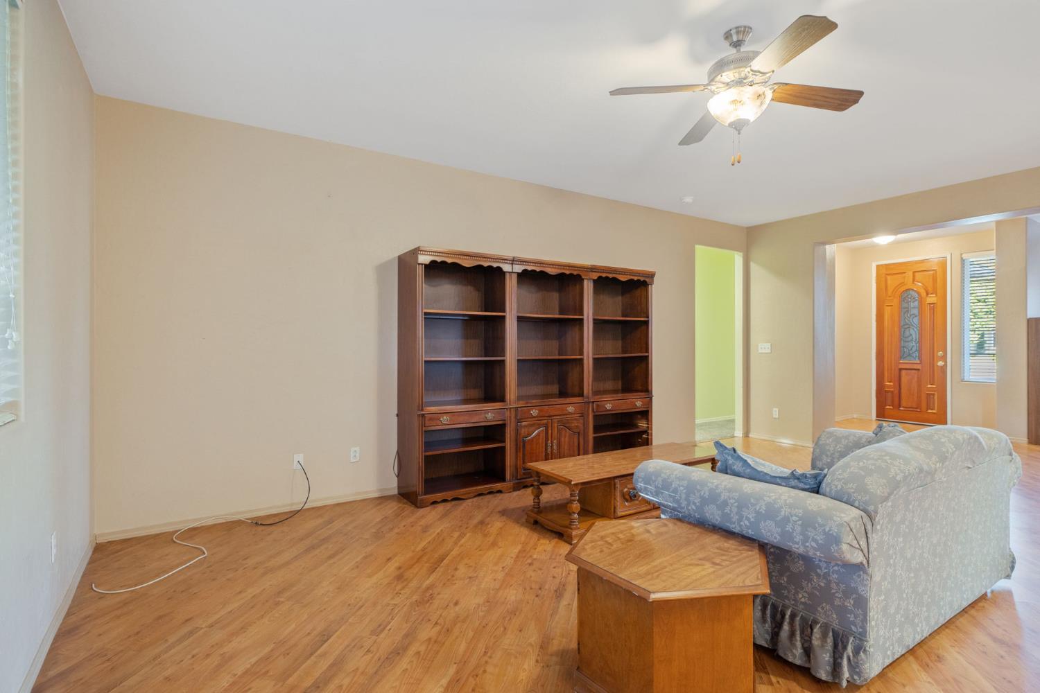 1387 S Karen Ave, Fresno, CA 93727