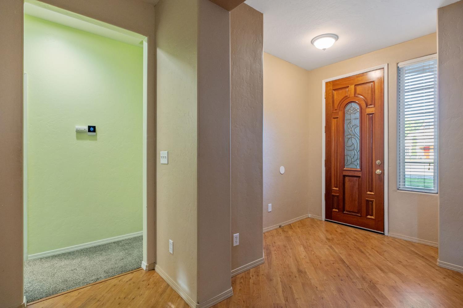 1387 S Karen Ave, Fresno, CA 93727