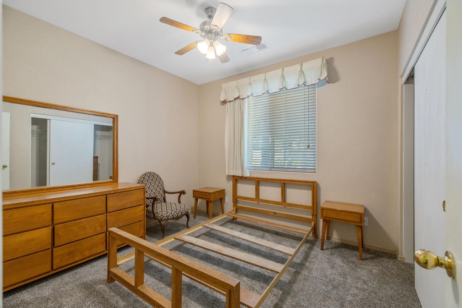 1387 S Karen Ave, Fresno, CA 93727