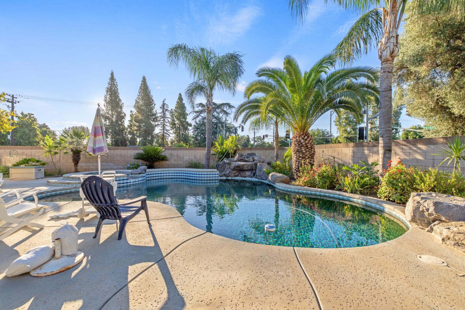 1387 S Karen Ave, Fresno, CA 93727
