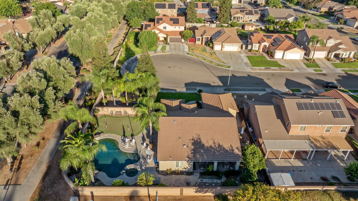 1387 S Karen Ave, Fresno, CA 93727