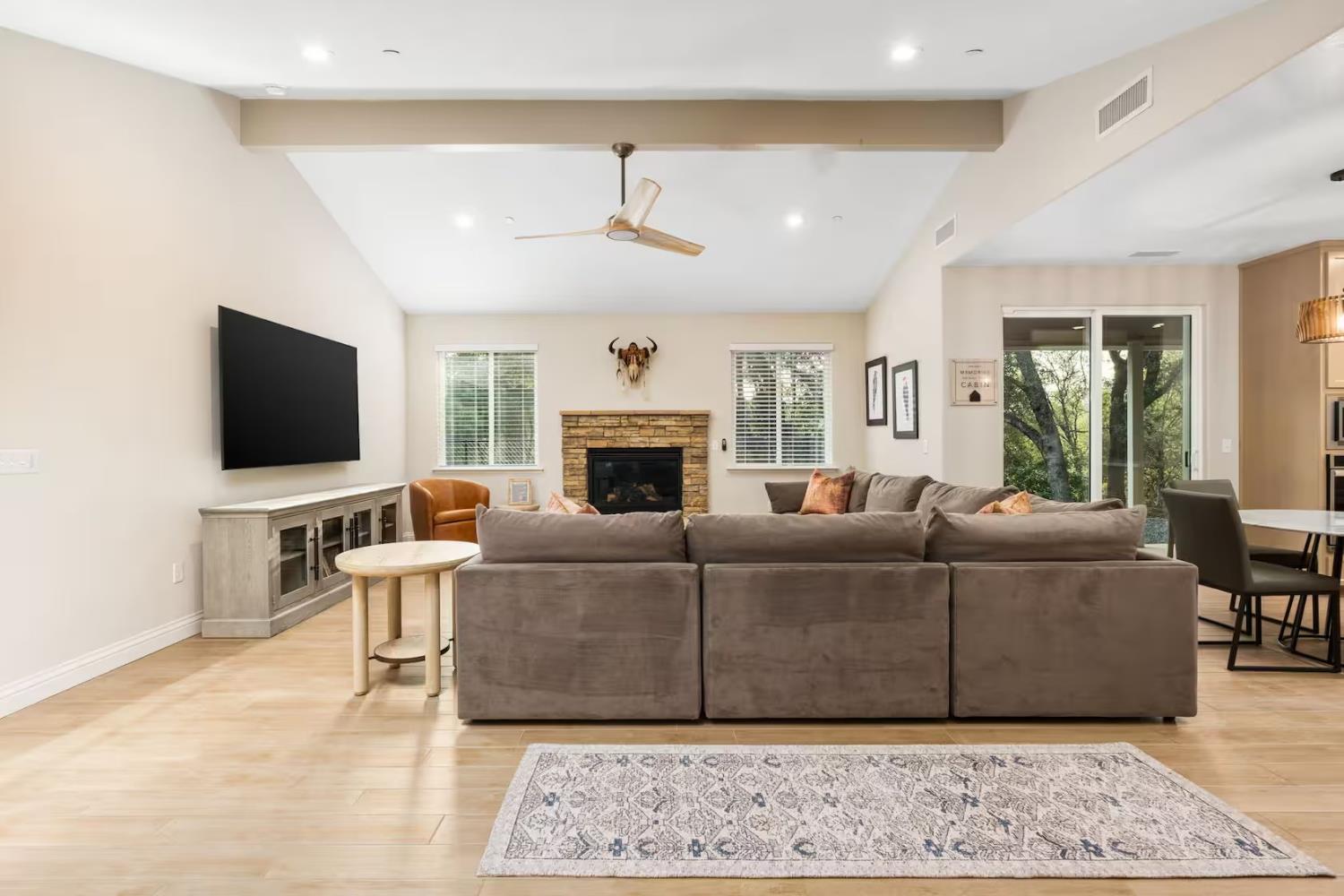 38614 Bon Veu Cir, Oakhurst, CA 93644
