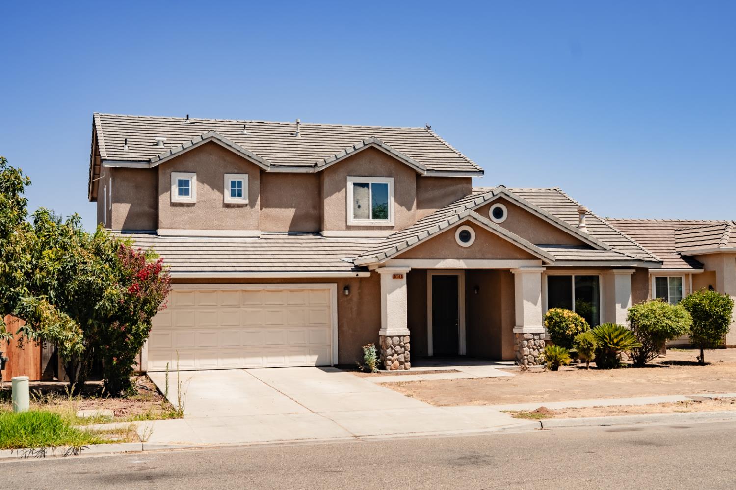 5145 E Benjamin Ave, Fresno, CA 93727