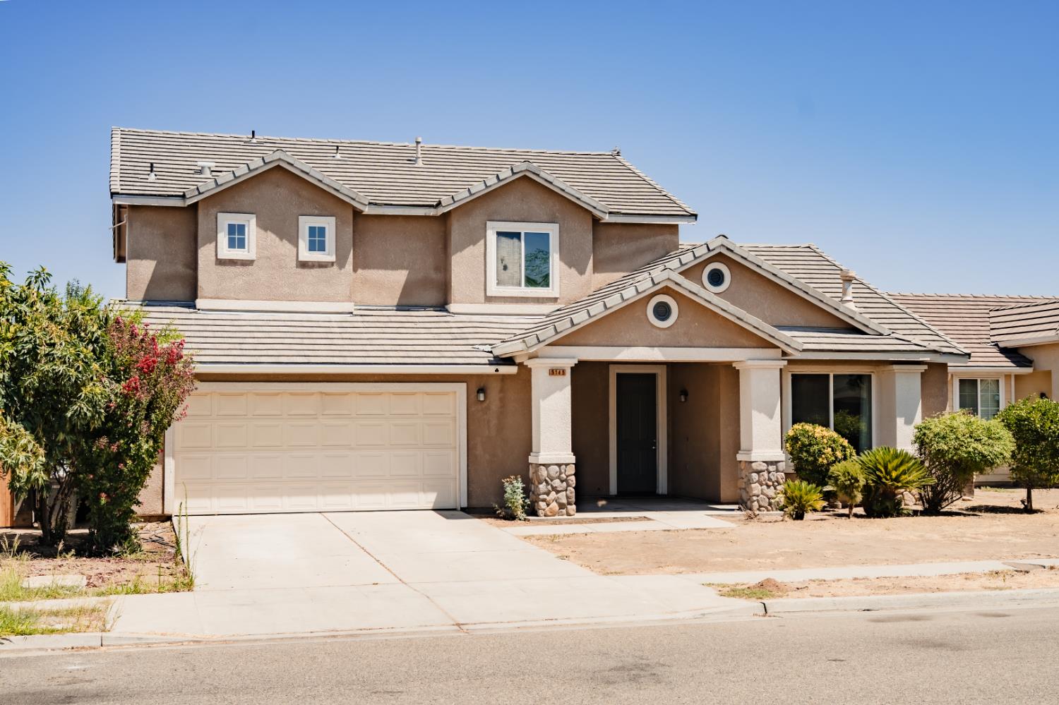 5145 E Benjamin Ave, Fresno, CA 93727
